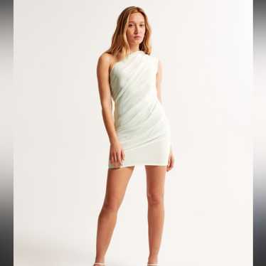 Abercrombie & Fitch One-Shoulder Chiffon
Mini Dres
