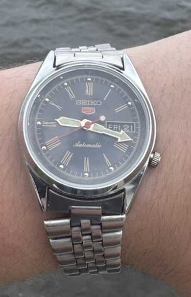 よし様‼️自動巻SEIKO 5　7009-3040 完動美品‼️グレーフェイス Seiko 5 Automatic 7009-3040 Day/Date Vintage Men's Watch