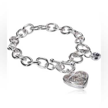 GUESS ハート型チャーム ブレスレット Amazon.co.jp: GUESS レディース トグルチャームブレスレット