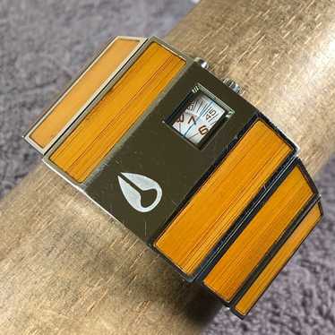 NIXON ニクソン THE ROTOLOG ロトログ Memoir 黄色 希少 Yahoo!オークション -「nixon rotolog」の落札相場・落札価格