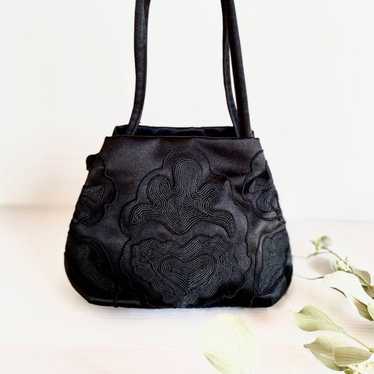 トートバッグ Giorgio Armani Black Bovine Leather Handbag ARMANI EXCHANGE Logo-Embossed Tote Bag in Black | Lyst