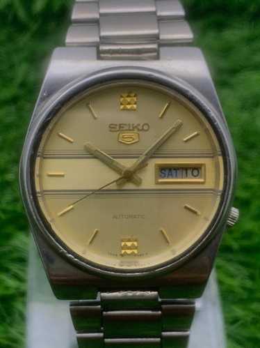 SEIKO５　 7009-3131 自動巻 （稼働品） Seiko 5 automatic Day-Date, ref 7009-3131 variant. 100