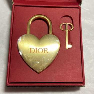 ChristianDiorディオールheart padlock南京錠ハートピアス Dior Heart Padlock Cadena & Key W/Box 2023 Valentine Limited