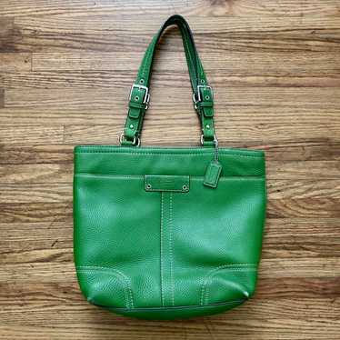 Vintage green coach shoulder - Gem