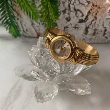 ⭐【超美品】グッチヴィンテージ3002.Lゴールド腕時計(新品電池稼働品) Gucci Quartz Oval Wristwatches | eBay