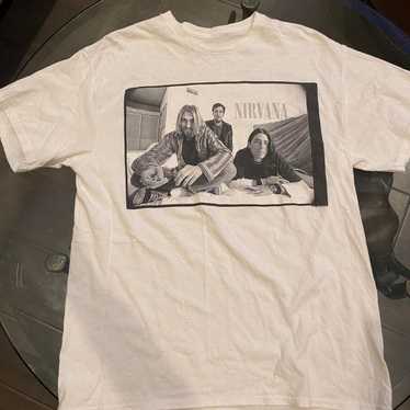 Vintage 90s nirvana portrait - Gem