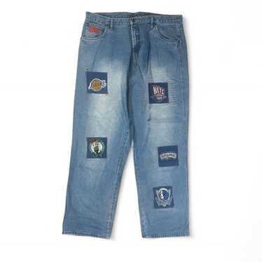 UNK NBA CELTICS ワイド 刺繍ロゴ デニム 40 UNK Men's NBA Boston Celtics Logo Denim Leather Patch Jeans