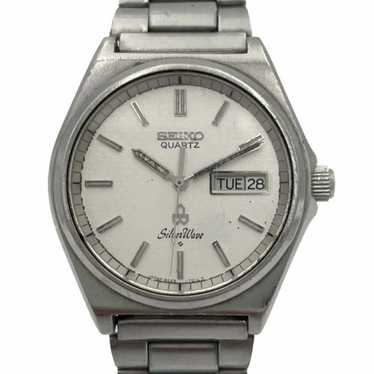 SEiKO シルバーウェーブ　 8229-700A クォーツ　　1979年11月 SEiKO シルバーウェーブ 8229-700A クォーツ 1979年11月 - メルカリ