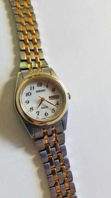セイコー(SEIKO) SOLAR V138-0AD0 レディース 腕時計 SEIKO Solar V138-0AA0 Two Tone Quartz Analog Women's Watch