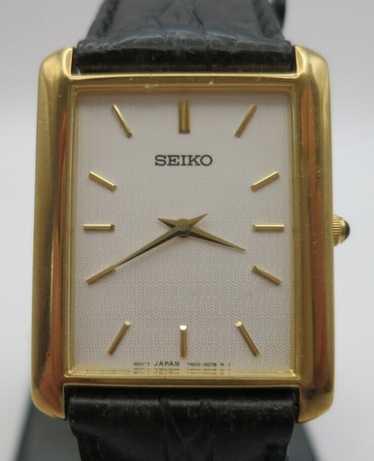 SEIKO 7N00-5C70 MENS 男性用 Seiko Quartz 7N00-5C70 - Tank - Roman Numerals - Gold - 25mm