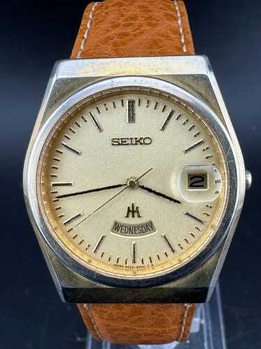SEIKO MAJESTA 9533-6000 クォーツ腕時計 美品 ゴールド SEIKO WATCH MAJESTA ANTIMAGNETIC QUARTZ 9533-6000 GOLD DAY