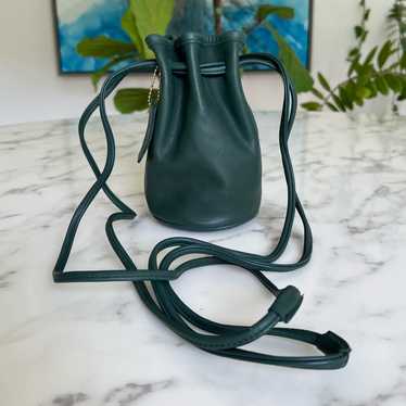 Bottle green, vintage coach - Gem