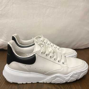 【ALEXANDER MCQUEEN】COURT SNEAKERS Alexander McQueen Court Trainer Sneaker Review - YouTube