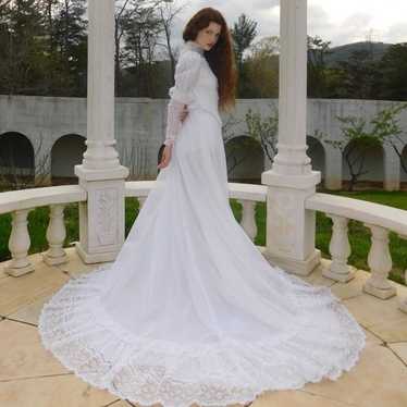 1970s Wedding Dress - image 1