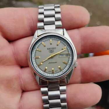 Debonair Excutive SE 1970年代 シルバー VINTAGE SEIKO BEll MATIC 4006-7010 Day Date 27 Jewels