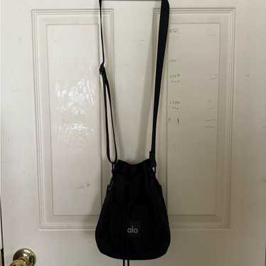 Alo crossbody bucket - Gem