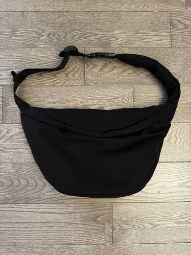 yeezy gap snake bag ブラック ショルダーバッグ Yeezy Gap