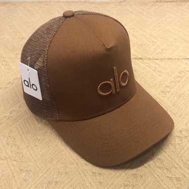 ★alo★ District Trucker Hat ベージュ District Trucker Hat - Bone | ALO