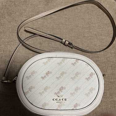 バッグ Vintage Coach Shoulder Bag 0215 oval Vintage Coach Shoulder Bag 0215 oval - メルカリ