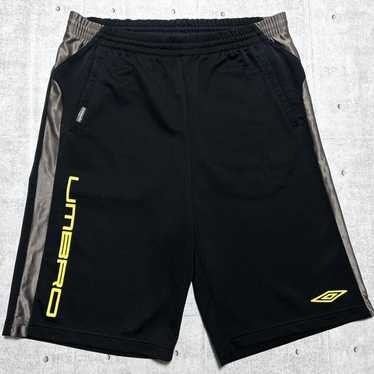 umbro アンブロ - トレーニングシューズ -デサントストア