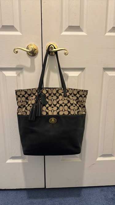 バッグ Coach Legacy Signature Turnlock Tote Bag Coach legacy turnlock tote - Gem