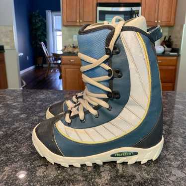 Men's Burton Moto BOA® Snowboard Boots | Burton.com Winter