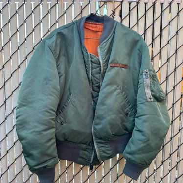 希少 80s AVIREX reversible MA-1 Jacket s-l400.jpg