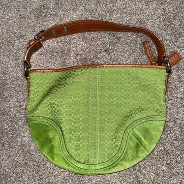 Vintage green coach - Gem
