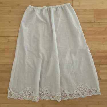 American Vintage Women's Skirt - White - M – Vint… - image 1
