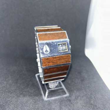 Nixon watch the rotolog - Gem