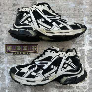 超希少 最安値 BALENCIAGA runner black white 42 Men's Runner Gradient Sneaker in White/black | Balenciaga US