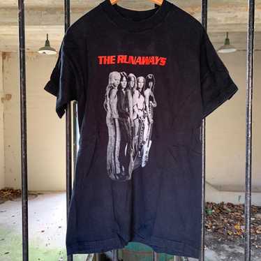 the runaways//vintage 70s - The Runaways - T-Shirt | TeePublic