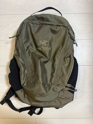 ARC'TERYX × BEAMS 別注 MANTIS 26 BACKPACK Amazon.com: Arc'teryx Mantis 26 Backpack, Rune 14, One Size