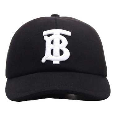☆韓国の人気☆【BURBERRY】☆TB EMBROIDERED BALL CAP☆BLACK☆ Burberry Embroidered Mesh Trucker TB Black Cap | 8019211