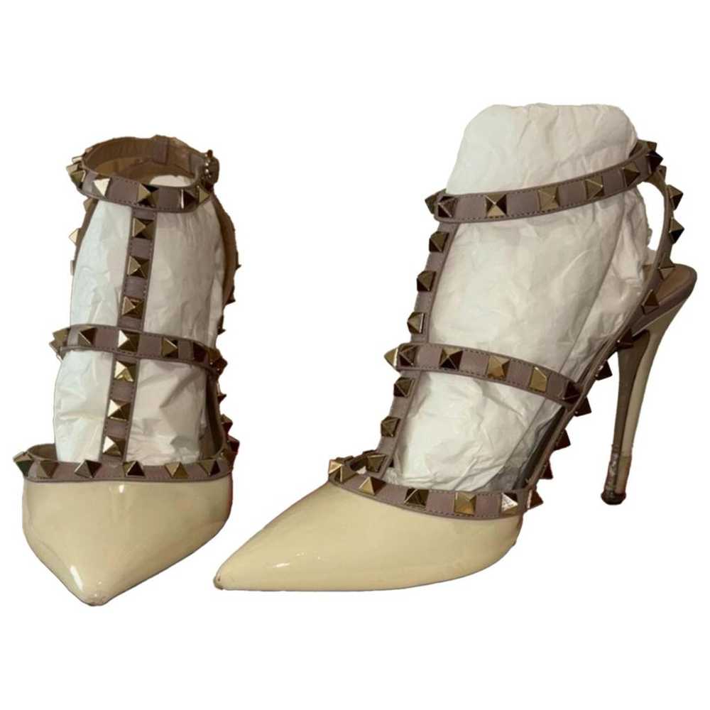 Valentino Garavani Rockstud patent leather heels