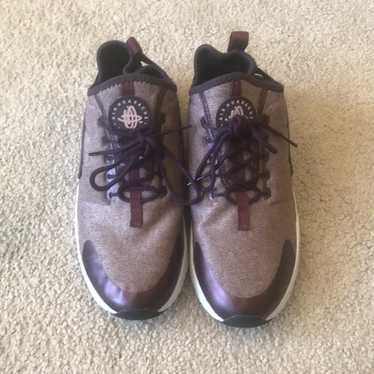 Women’s Nike Air Hurache Run Ultra - image 1