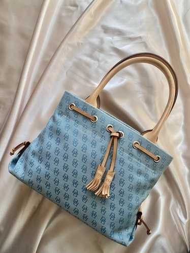 Vintage Dooney & Bourke ドゥーニー　バッグ　ネイビー Vintage DOONEY & BOURKE Navy Canvas Cabriolet Leather Tote