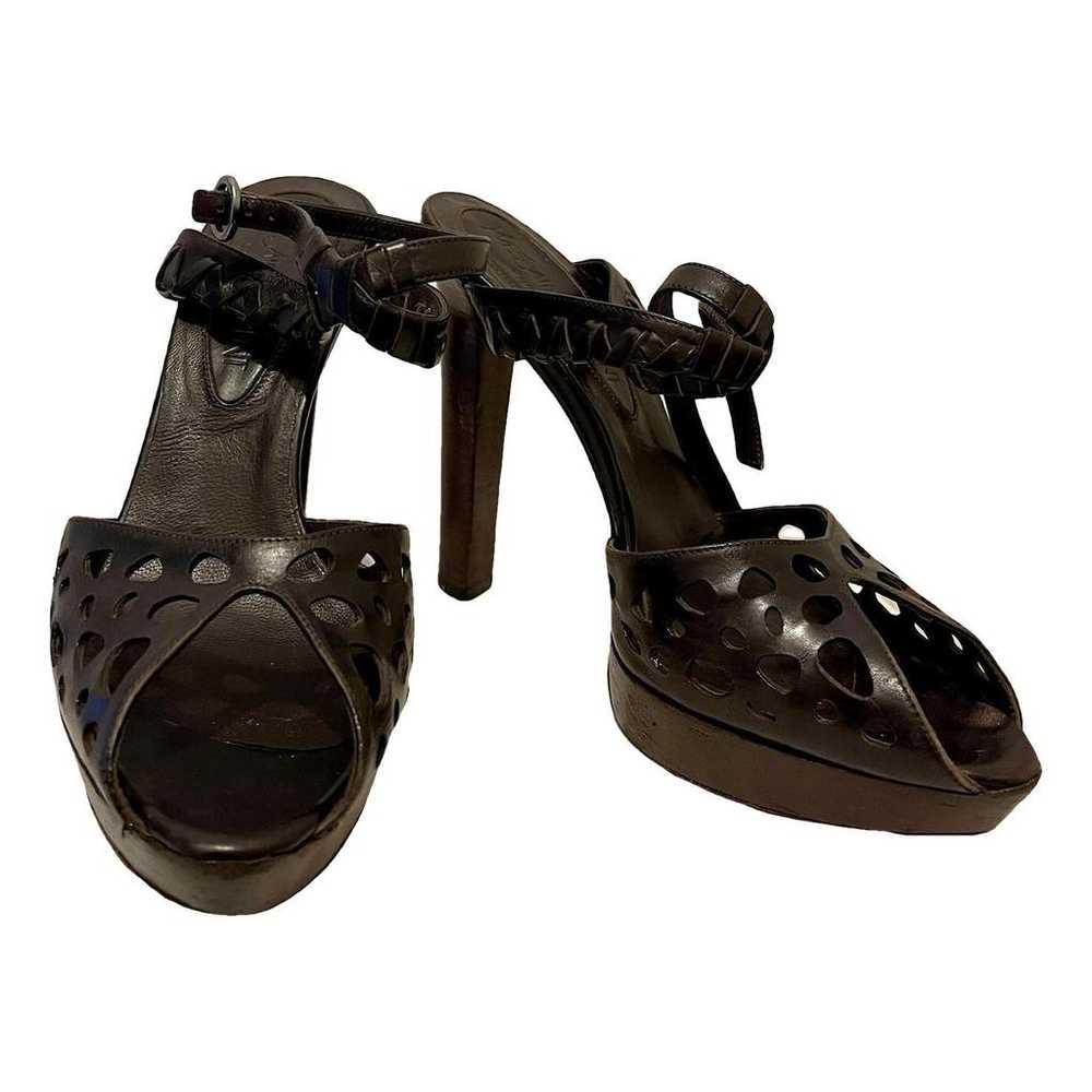 Yves Saint Laurent Leather sandal