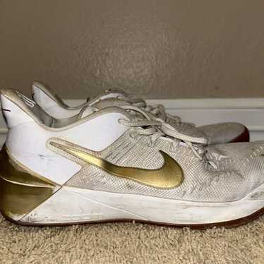 Kobe ad white metallic - Gem