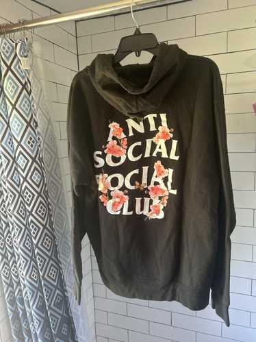 ★ ANTI SOCIAL SOCIAL CLUB★ Floral USA Made Hoodie TI25A07 ANTI SOCIAL SOCIAL CLUB White Pullover Hoodie with Flowers