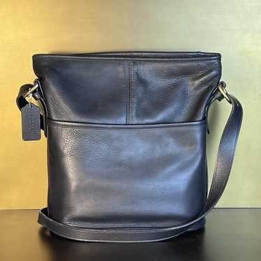 バッグ Vintage Coach Bleaker Black shoulder bag Coach Black Bleeker Signature Logo Canvas Leather Flap Strap