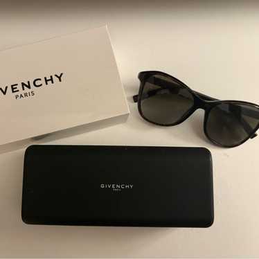 Givenchy tortoise sunglasses - Gem
