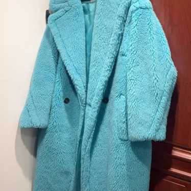 大人気【MAXMARA】Cuffia in tessuto Teddy con ricamo 2色 Max Mara Dramma Short Teddy Coat 2421086072600.10739-001