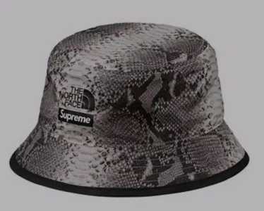 North face supreme bucket - Gem