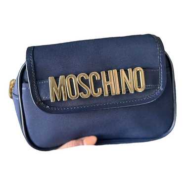 【MOSCHINO】タイミー クラッチ ナッパ Moschino Tie Me Nappa Clutch | Shop Online