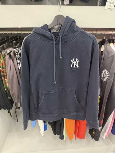【即完品】 KITH MLB Yankees Crewneck スウェット Kith For Major League Baseball New York Yankees Satin