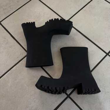 ショートブーツ・ブーティ BALENCIAGA Trooper Rubb Ankle Boots - Balenciaga - Black Balenciaga Trooper Rubb Ankle Boots In Black | ModeSens