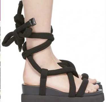 Issey miyake united nude - Gem