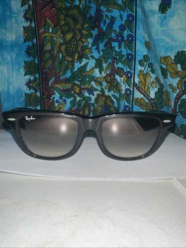 vintage Ray Ban Wayfarer - Gem
