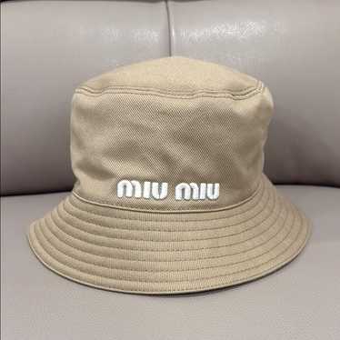 MIU MIU - 未着用✨ミュウミュウヒアリングバケットハットの通販